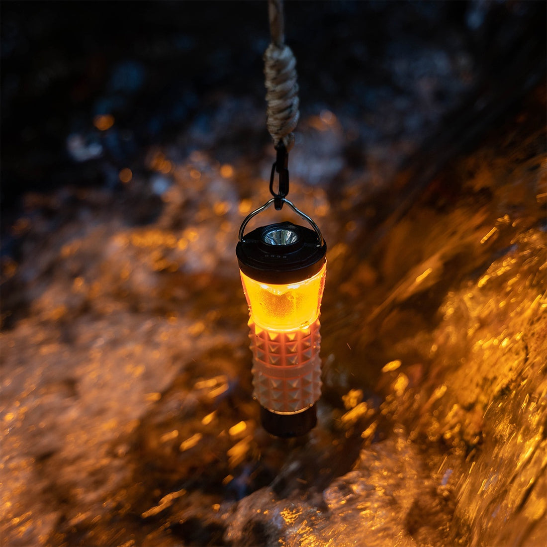 Outdoor Camping Incandescent Bulb Flashlight